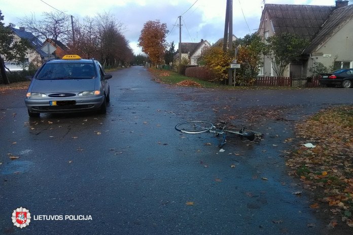 Lapkričio 3-ioji – transporto priemonių susidūrimai, važiavimo sąlygas sunkino lietus, rūkas