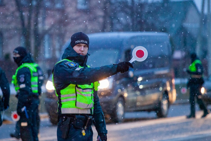 Policijos pareigūnų pajėgas stiprino Lietuvos policijos mokyklos kursantai