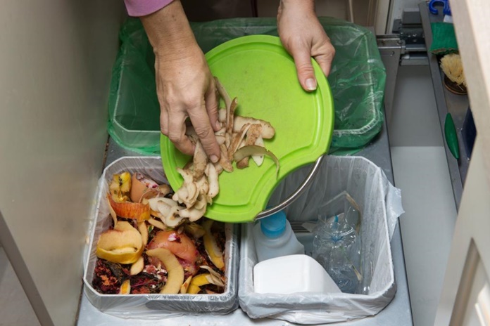 Nuo sausio 1-oios Lietuvos gyventojai privalės atskirai rūšiuoti maisto atliekas